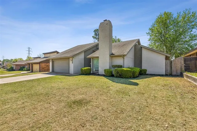 Front exterior — 7416 NW 101st Street, Oklahoma City, OK 73162