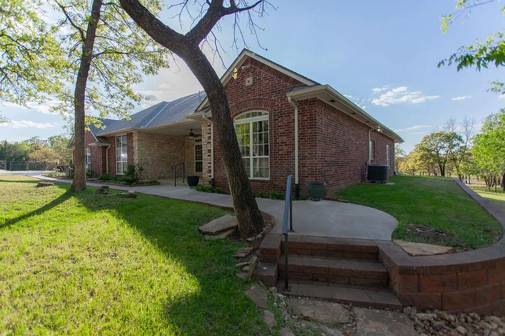 Photo 7 — 14901 NW Sharon Springs Drive, Jones, OK 73049