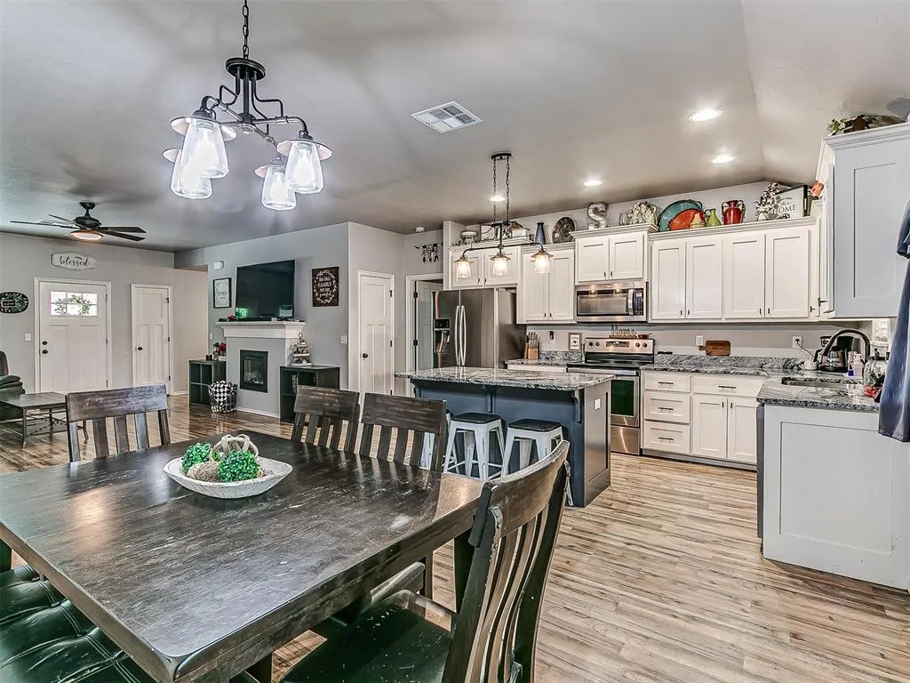 Photo 9 — 2082 County Street 2970, Blanchard, OK 73010