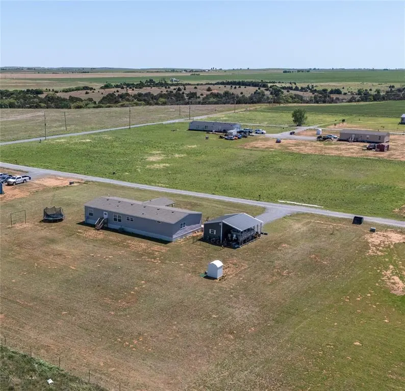 Photo 5 — 130 Hydro Hills Road, Hydro, OK 73048