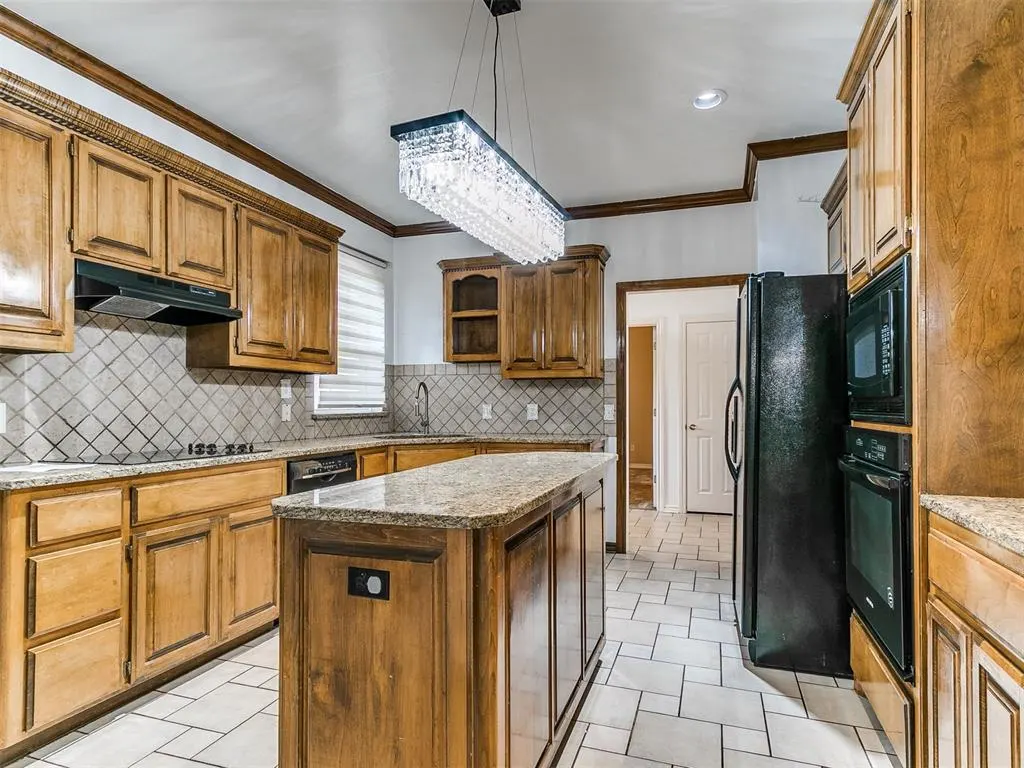 Photo 13 — 16516 Covington Manor, Edmond, OK 73012