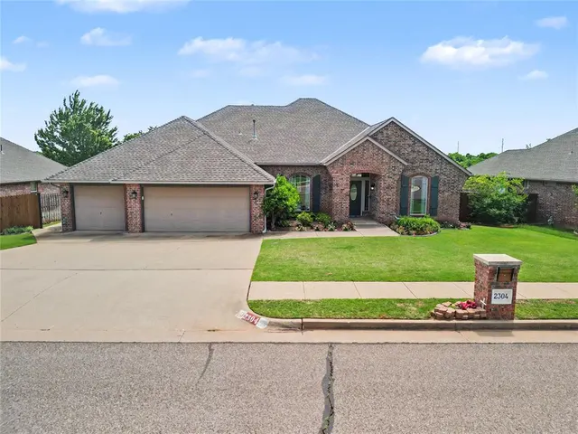 Front exterior — 2304 Hanover Lane, Edmond, OK 73034