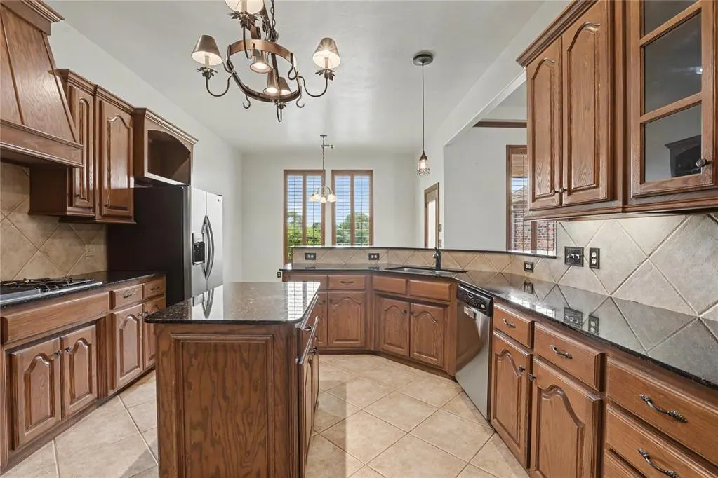 Photo 21 — 2304 Hanover Lane, Edmond, OK 73034