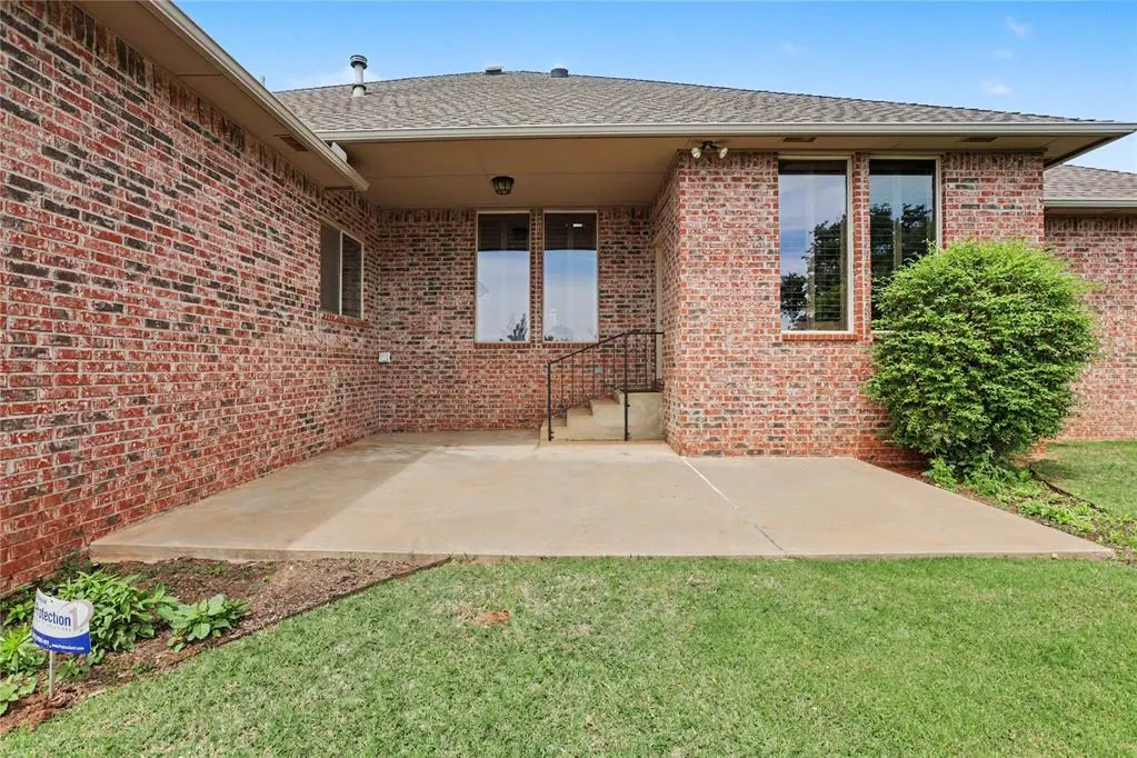 Photo 39 — 2304 Hanover Lane, Edmond, OK 73034