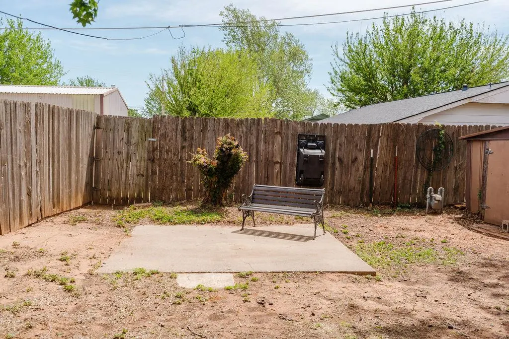 Photo 24 — 110 Ramsey Place, Elk City, OK 73644
