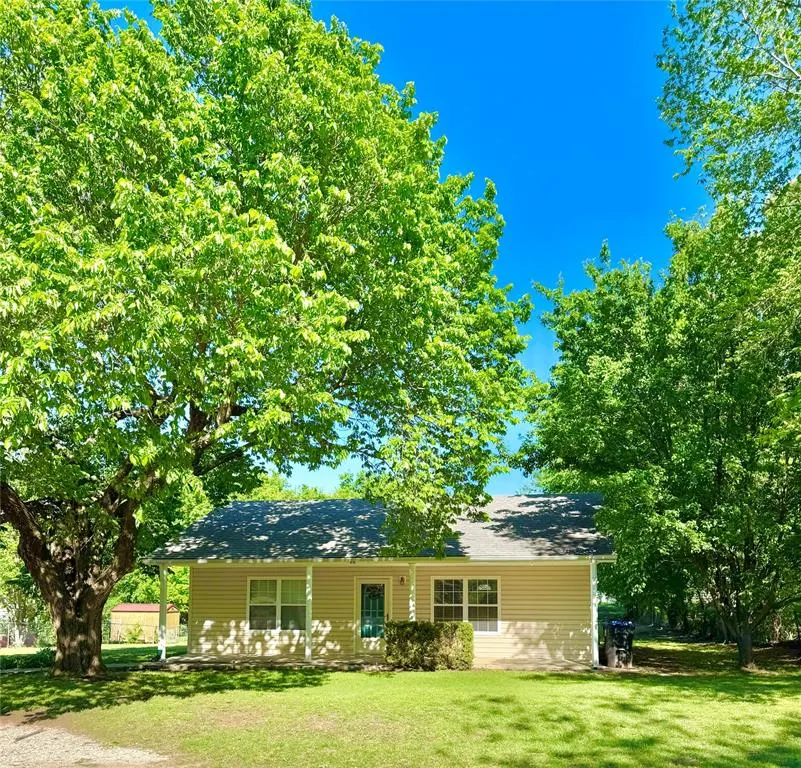 Photo 2 — 818 N Cleason Avenue, Davenport, OK 74026