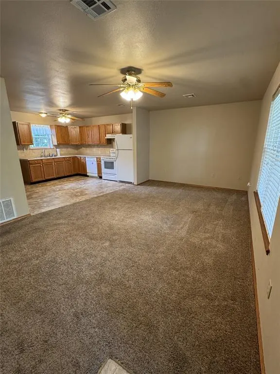 Photo 4 — 818 N Cleason Avenue, Davenport, OK 74026