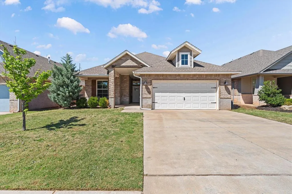 Photo 2 — 801 NW 192nd Terrace, Edmond, OK 73012