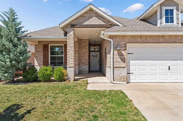 Photo 3 — 801 NW 192nd Terrace, Edmond, OK 73012