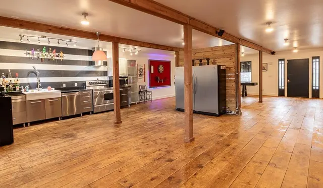 Photo 6 — 3012 N Robinson Avenue, Oklahoma City, OK 73103