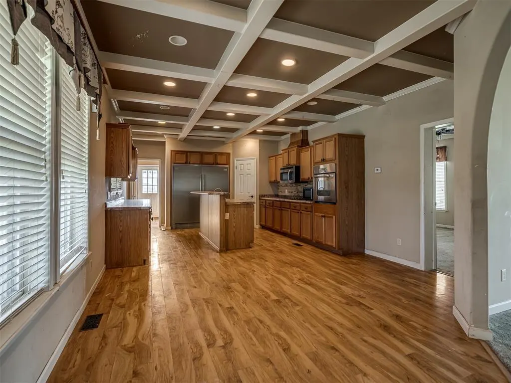 Photo 13 — 4124 E Horseshoe Lane, Moore, OK 73160