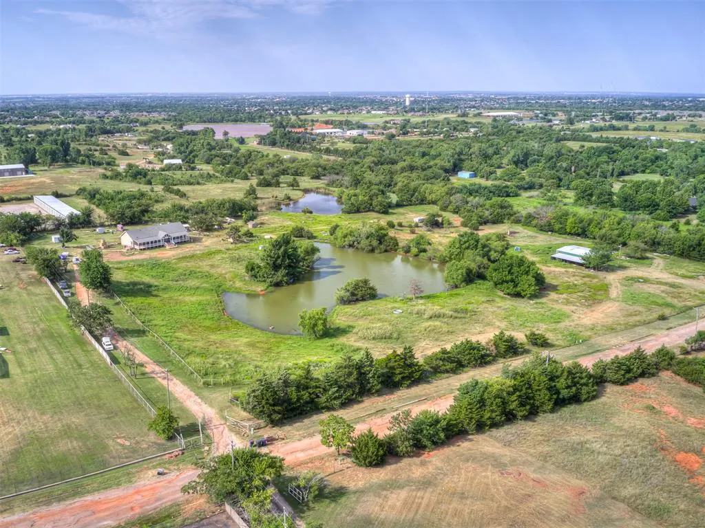 Photo 27 — 4124 E Horseshoe Lane, Moore, OK 73160