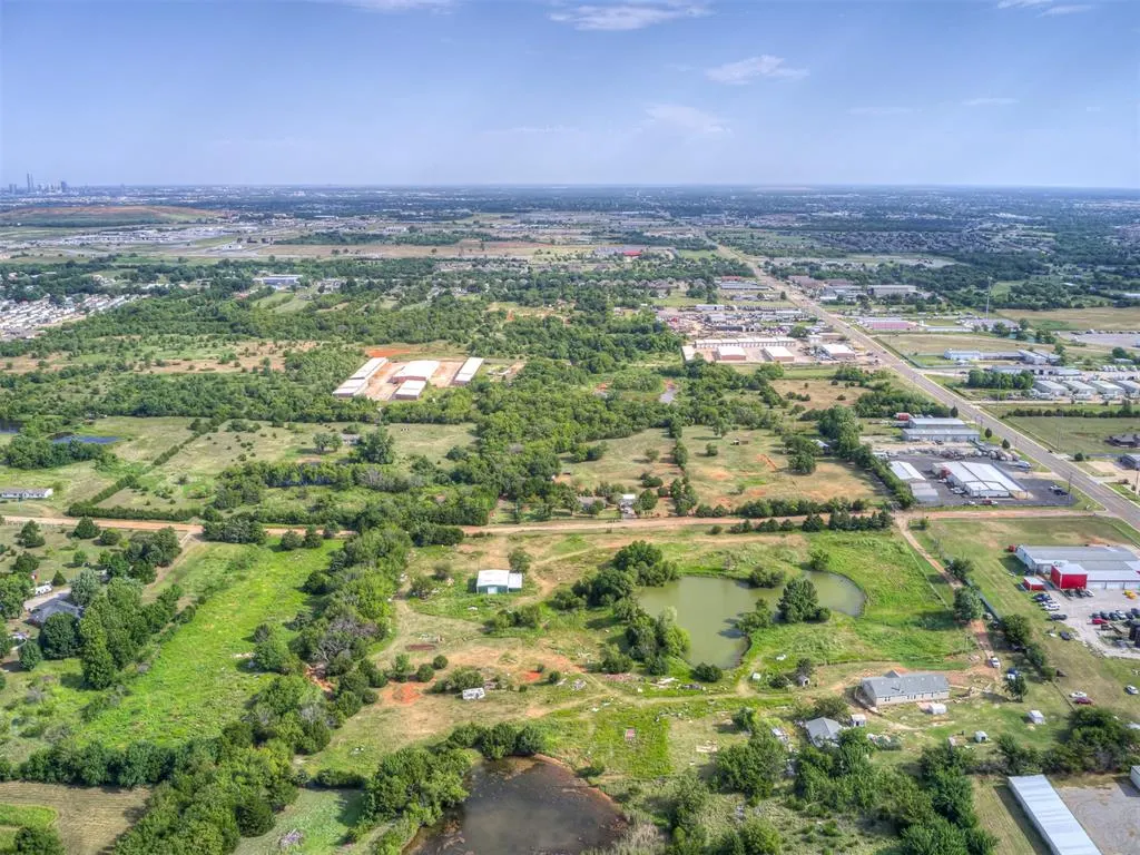 Photo 30 — 4124 E Horseshoe Lane, Moore, OK 73160