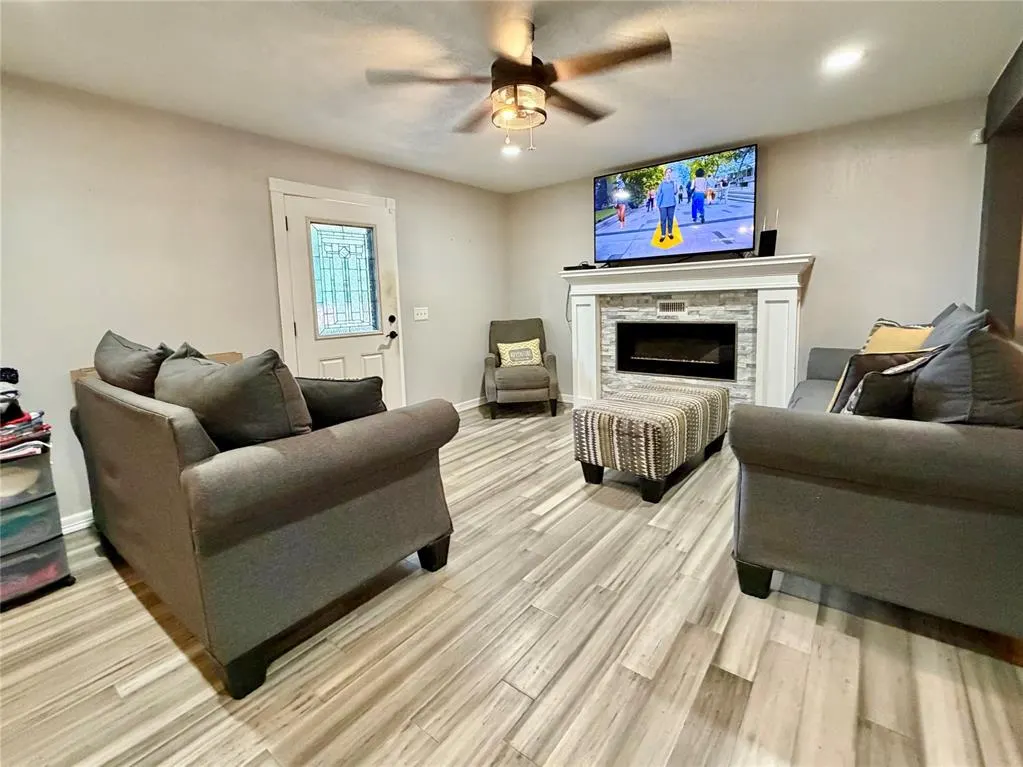 Photo 3 — 228 Beard Drive, Oklahoma City, OK 73110
