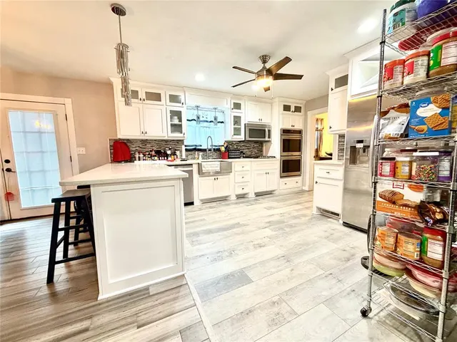 Photo 5 — 228 Beard Drive, Oklahoma City, OK 73110