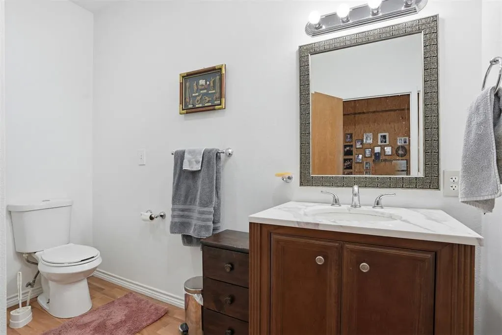 Photo 25 — 129 S Oklahoma Avenue, Mangum, OK 73554