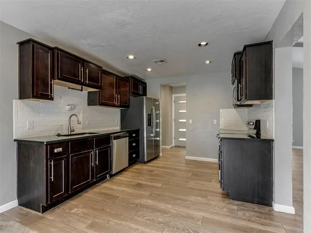 Photo 4 — 700 Turtle Creek Drive, Choctaw, OK 73020