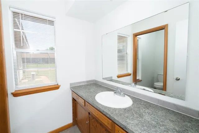 Photo 7 — 946 Freeland Drive, Enid, OK 73701