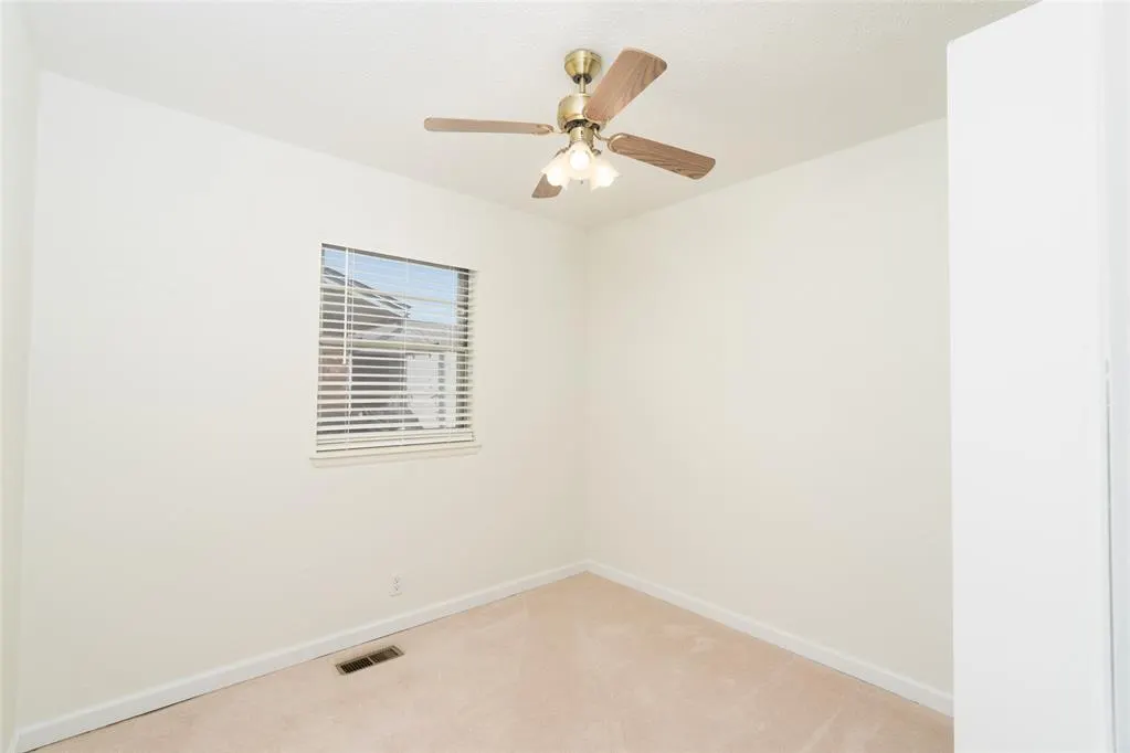 Photo 10 — 946 Freeland Drive, Enid, OK 73701