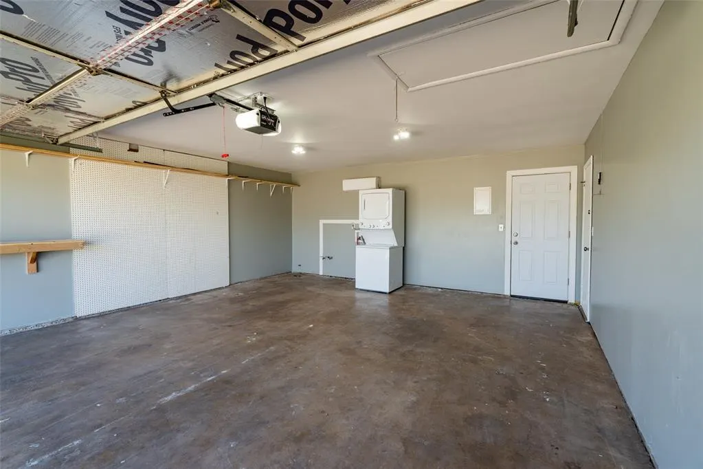 Photo 23 — 946 Freeland Drive, Enid, OK 73701