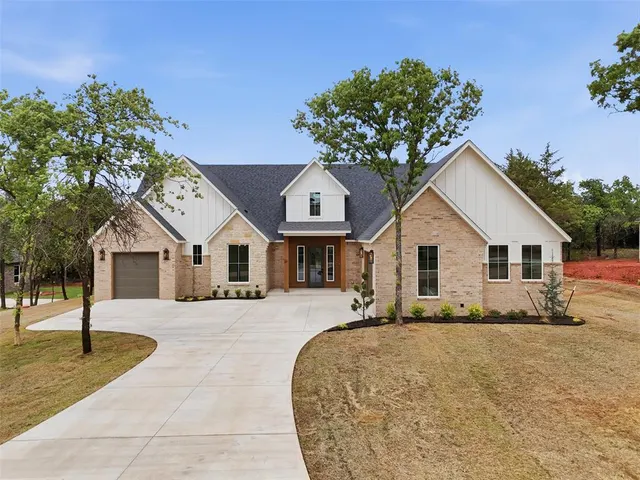 Front exterior — 8040 Sacred Forest, Arcadia, OK 73007