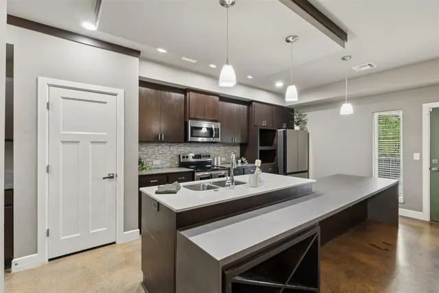 Photo 5 — 17605 Black Hawk Drive, Edmond, OK 73012