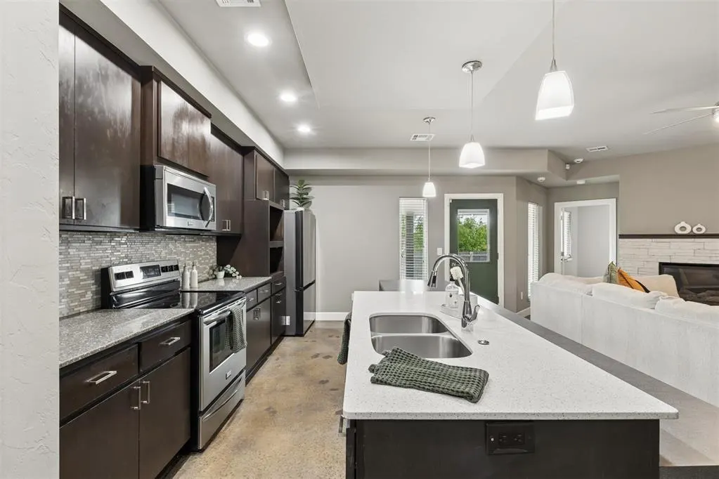 Photo 7 — 17605 Black Hawk Drive, Edmond, OK 73012