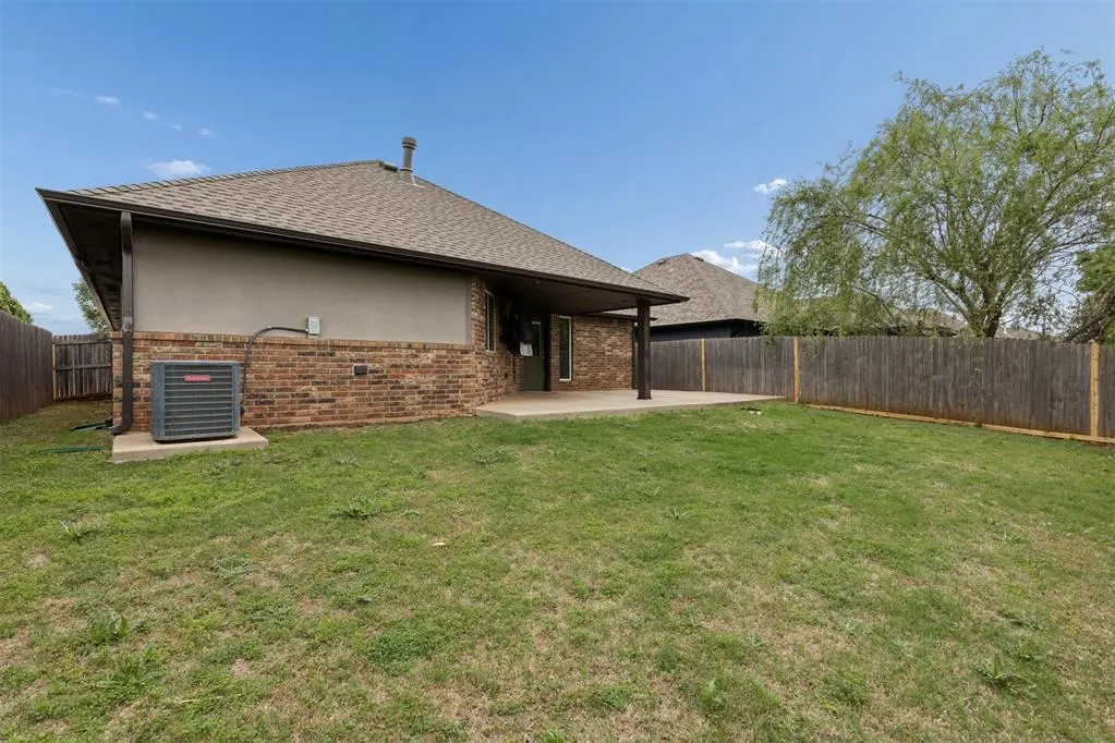 Photo 36 — 17605 Black Hawk Drive, Edmond, OK 73012