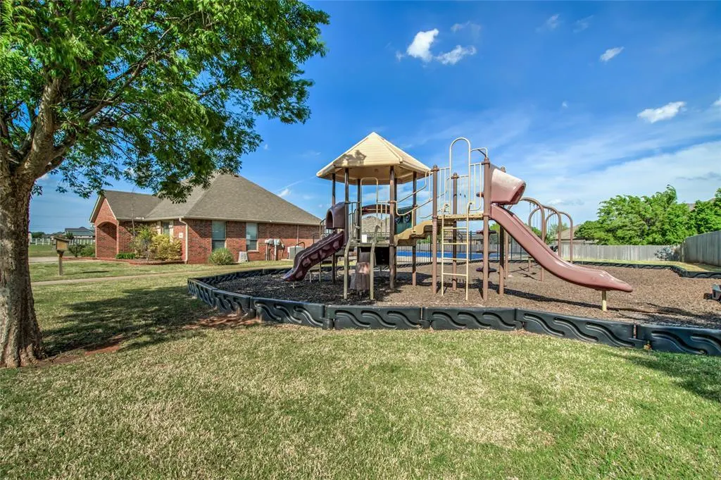Photo 39 — 17605 Black Hawk Drive, Edmond, OK 73012