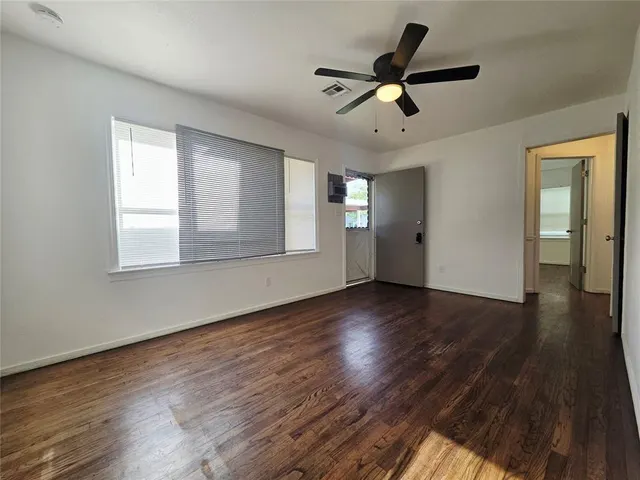 Photo 5 — 3413 Willow Creek Drive, Midwest City, OK 73110