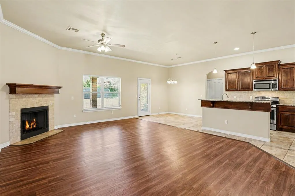 Photo 5 — 2400 Bretton Lane, Edmond, OK 73012