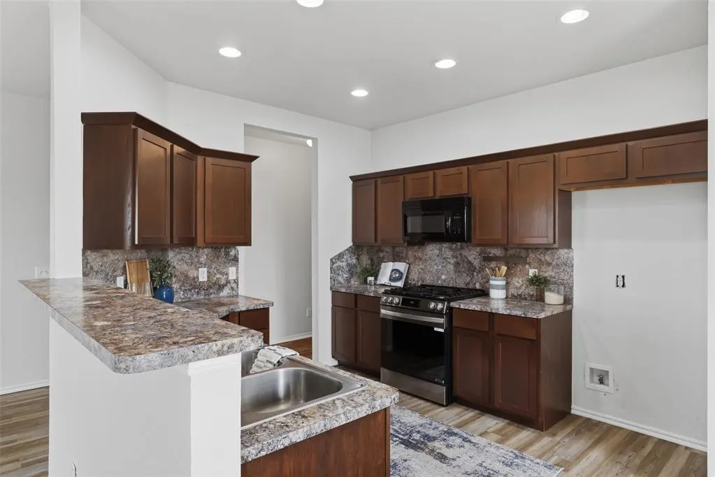 Photo 6 — 2316 Bradford Circle, Newcastle, OK 73065