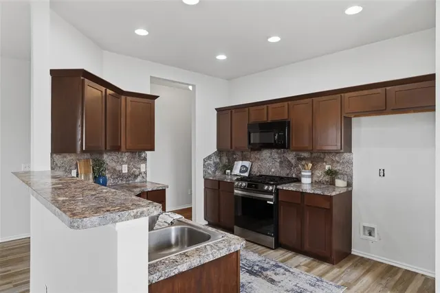 Photo 6 — 2316 Bradford Circle, Newcastle, OK 73065