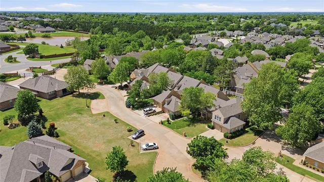Photo 6 — 5515 Fairway Drive, Edmond, OK 73025
