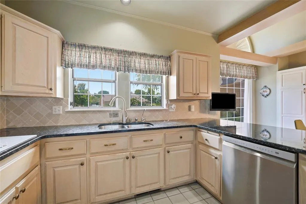 Photo 22 — 5515 Fairway Drive, Edmond, OK 73025