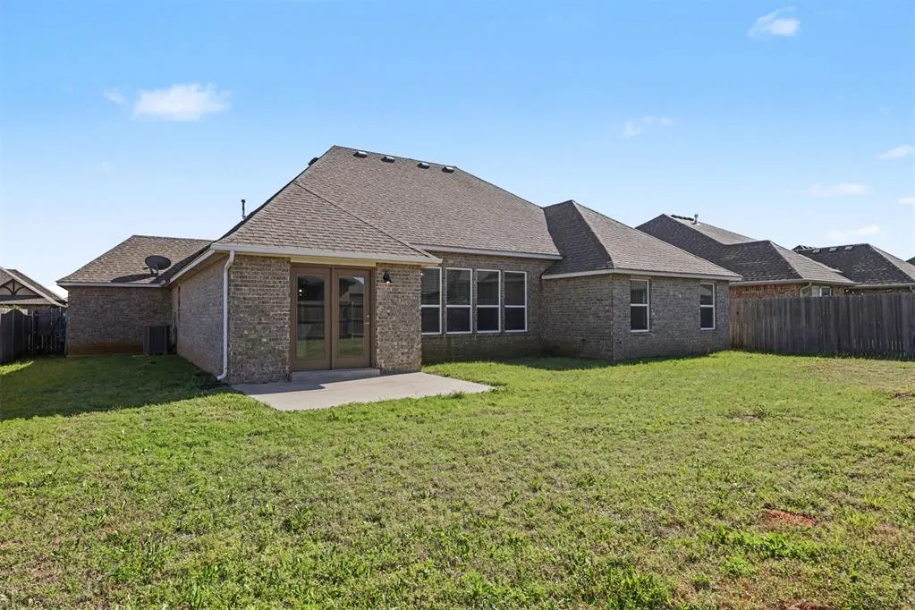 Photo 24 — 11205 SW 41st Terrace, Mustang, OK 73064
