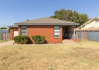 Sold home at 2837 NW 66th Street