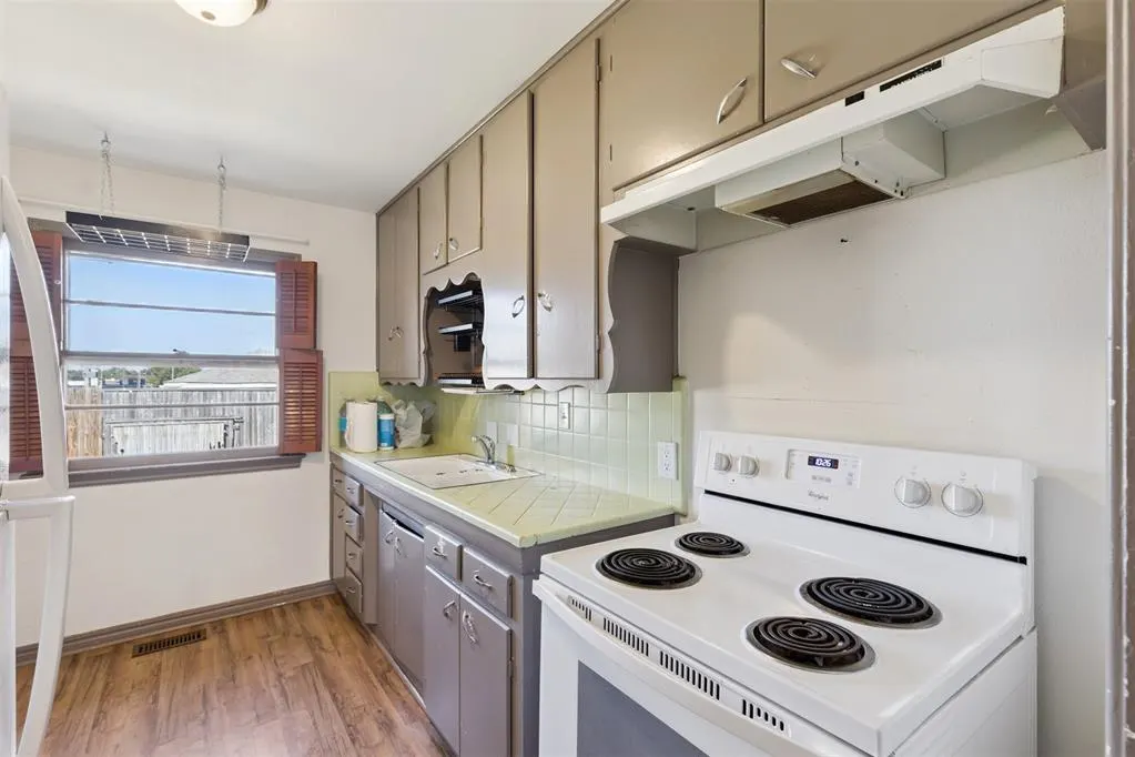 Photo 9 — 2837 NW 66th Street, Oklahoma City, OK 73116