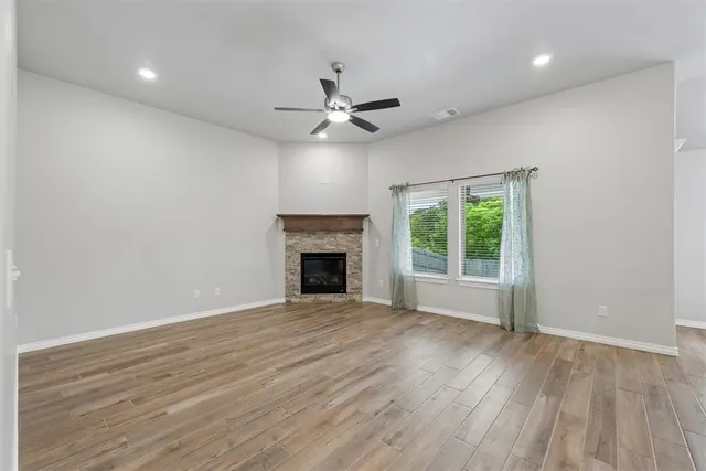 Photo 8 — 16129 Villa Valeria Way, Edmond, OK 73013