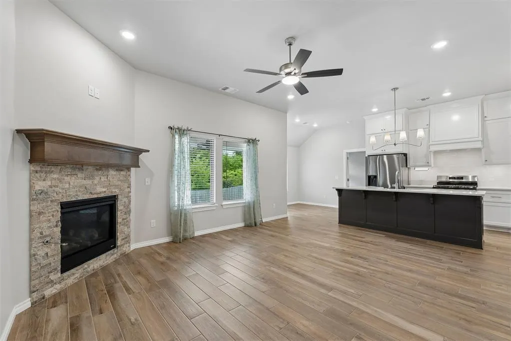 Photo 11 — 16129 Villa Valeria Way, Edmond, OK 73013