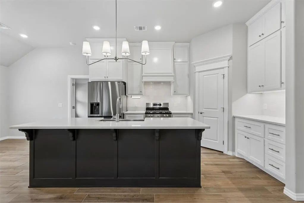 Photo 12 — 16129 Villa Valeria Way, Edmond, OK 73013