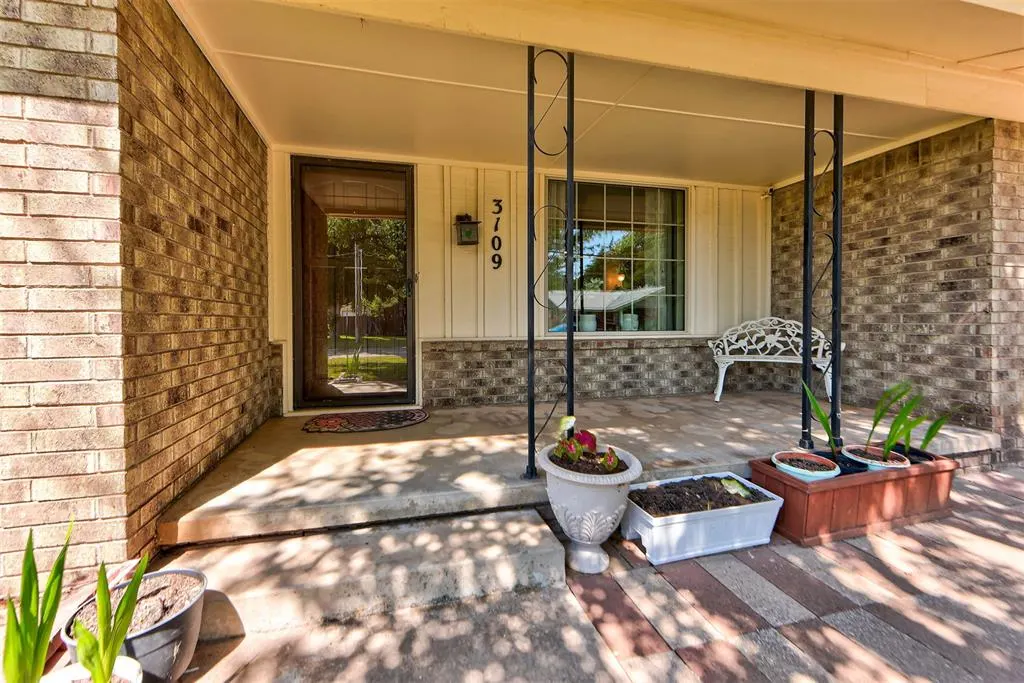 Photo 4 — 3109 N Alexander Lane, Bethany, OK 73008