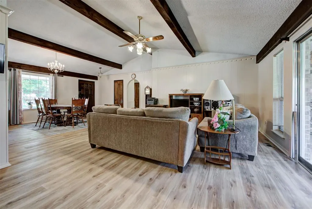 Photo 9 — 3109 N Alexander Lane, Bethany, OK 73008