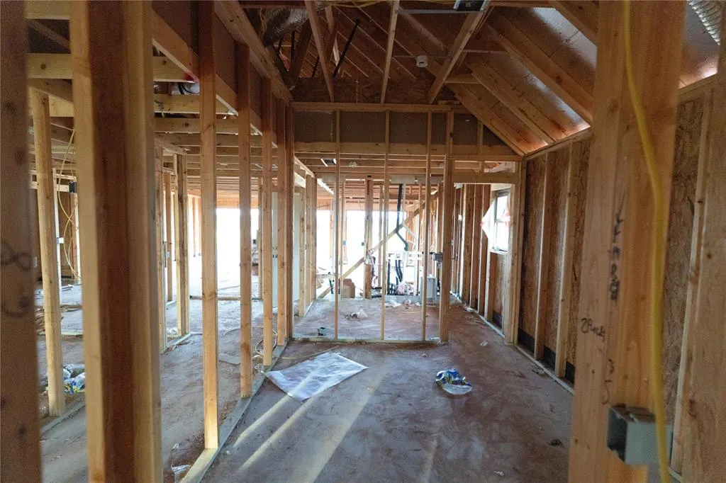 Photo 13 — 623 Straight Street, Guthrie, OK 73044