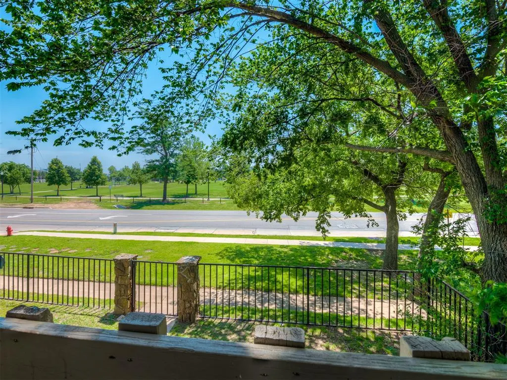 Photo 7 — 131 W Acres Street B, Norman, OK 73069