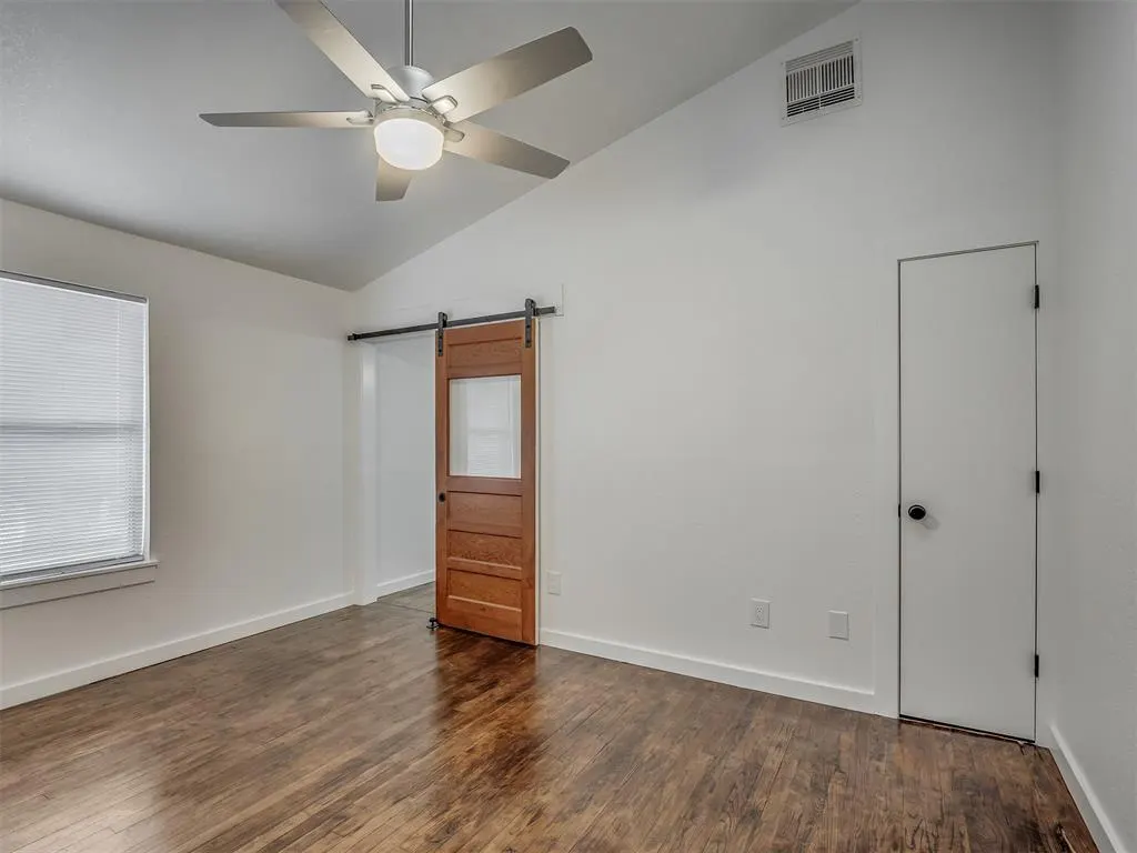 Photo 11 — 131 W Acres Street B, Norman, OK 73069