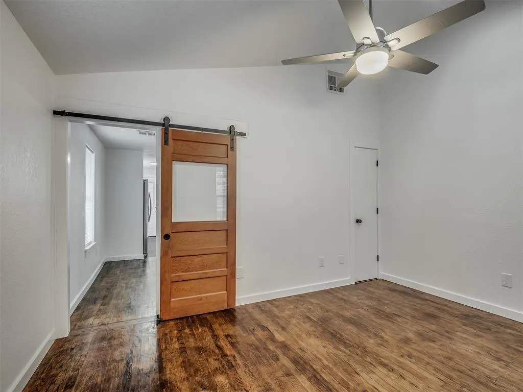 Photo 13 — 131 W Acres Street B, Norman, OK 73069