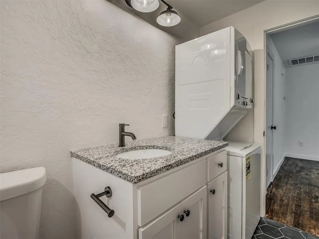 Photo 32 — 131 W Acres Street B, Norman, OK 73069