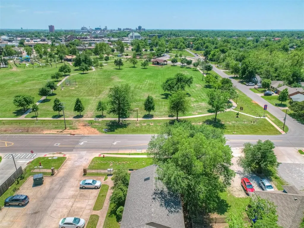 Photo 34 — 131 W Acres Street B, Norman, OK 73069