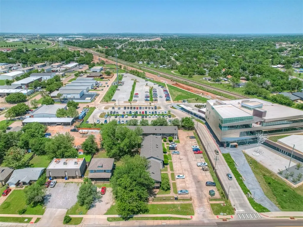 Photo 38 — 131 W Acres Street B, Norman, OK 73069